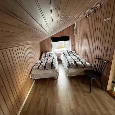 300 M From Sandy * Store Fuglede